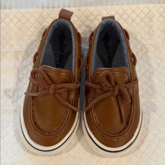 Old Navy Tan Boat Shoes for Kids - Picture 1 of 4